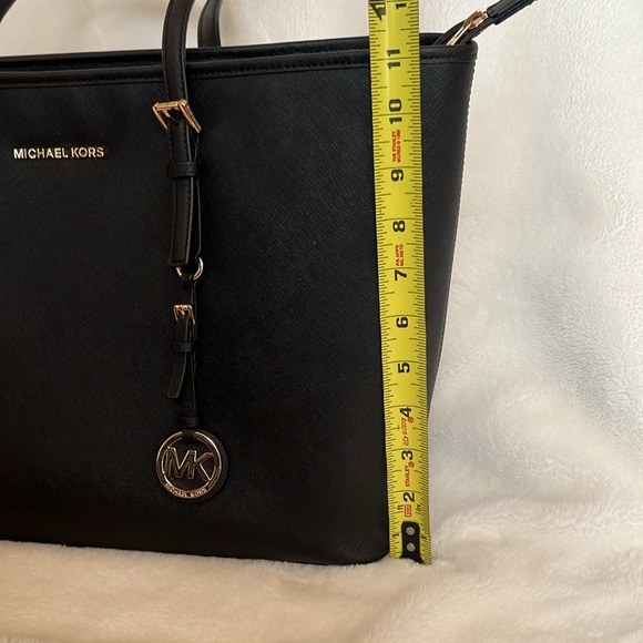 Michael Kors Black Large Travel Tote Bag - Picture 10 of 12